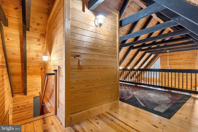 Building Photo - 8 Hope Valley Ln
