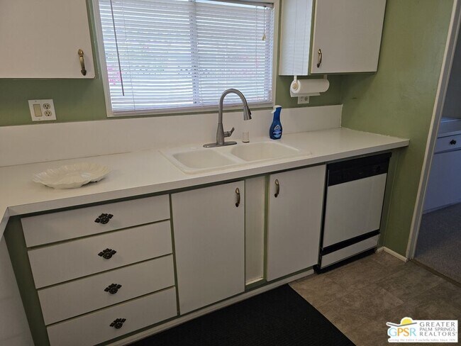 Building Photo - 317 San Domingo Dr