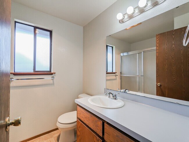 Building Photo - m771