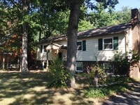 Building Photo - --APPLICATION PENDING CURRENTLY UNAVAILABLE-- 5 BR / 2.5 BA Split Level in Early Settlers Landing...