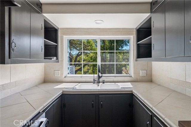 Building Photo - 549 Derby Ln