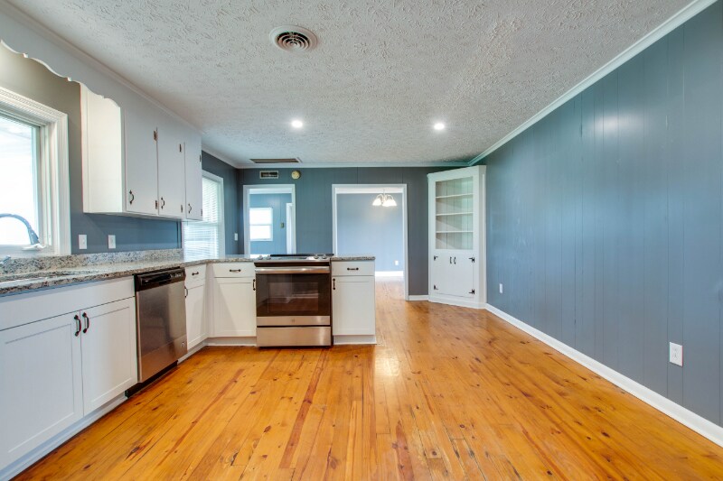 Building Photo - 8830 Manchester Pike