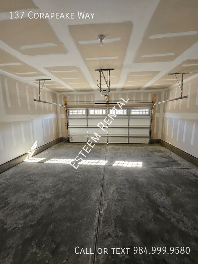 Building Photo - 137 Corapeake Wy