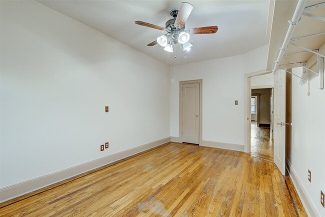 Building Photo - 13 W 27th St