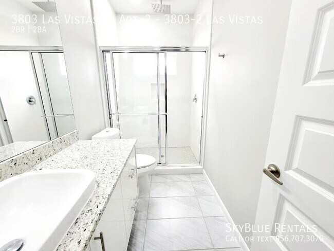 Building Photo - 3803 Las Vistas Ln
