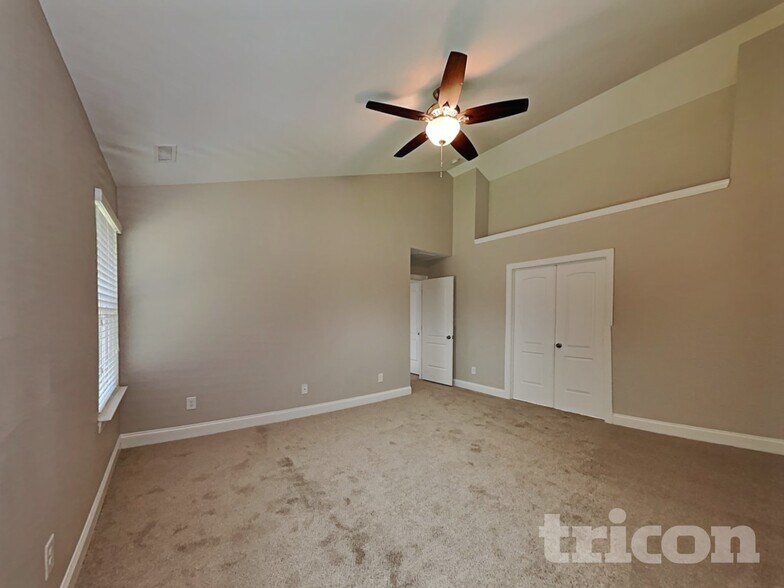 Building Photo - 2203 Wise Owl Dr