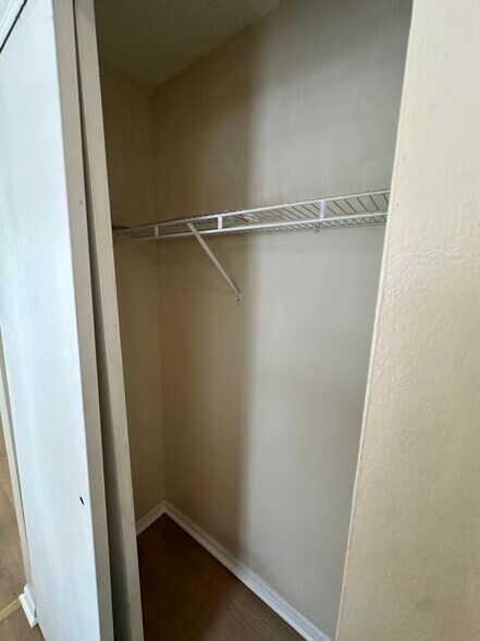 Building Photo - 5336 Bonner Dr