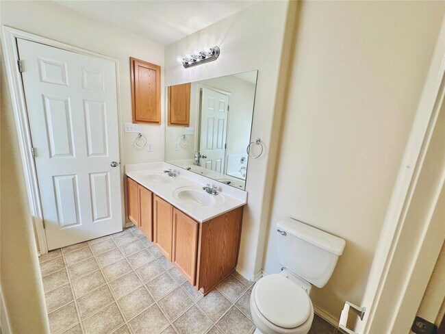 Building Photo - 2205 Boyds Way