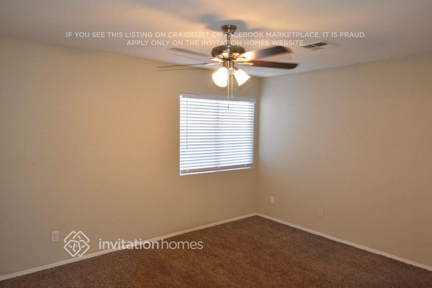 Building Photo - 3215 W Salter Dr