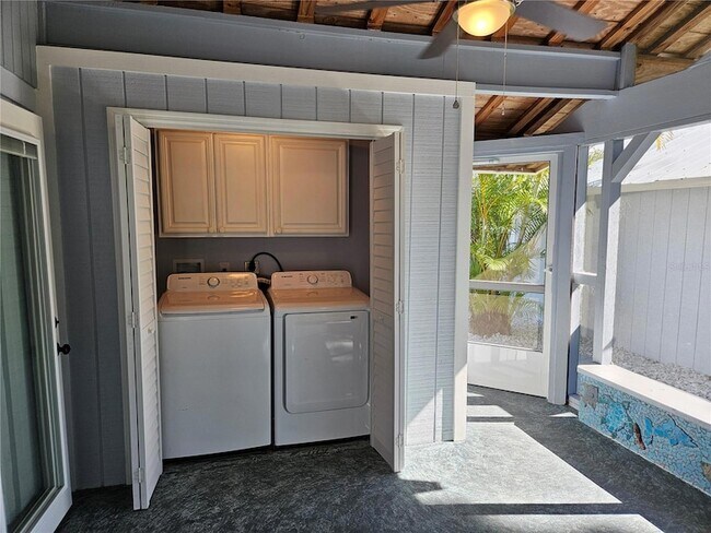 Building Photo - 8229 Cypress Rd