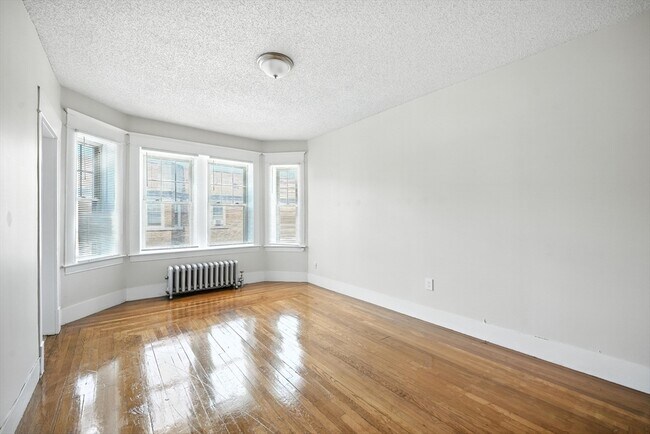Building Photo - 91 Sumner Ave