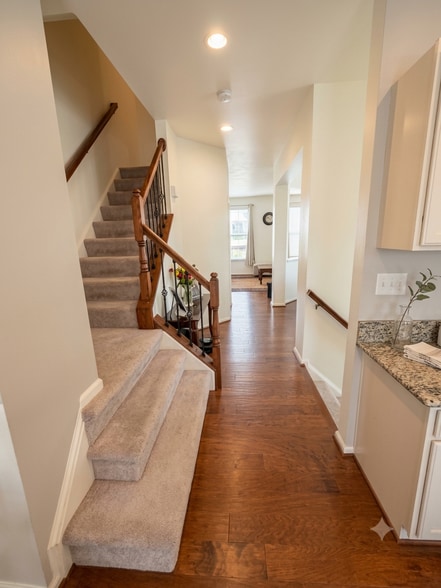 Building Photo - 3516 Moon Way