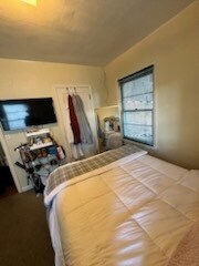 Building Photo - 965 NE C St