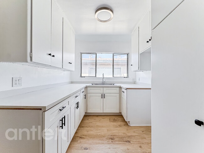 Building Photo - 4026 Palmwood Dr