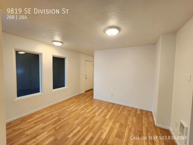 Building Photo - ONE MONTH FREE RENT AT MOVE IN - Great Apa...