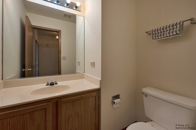 Building Photo - 2811 Odlum Dr