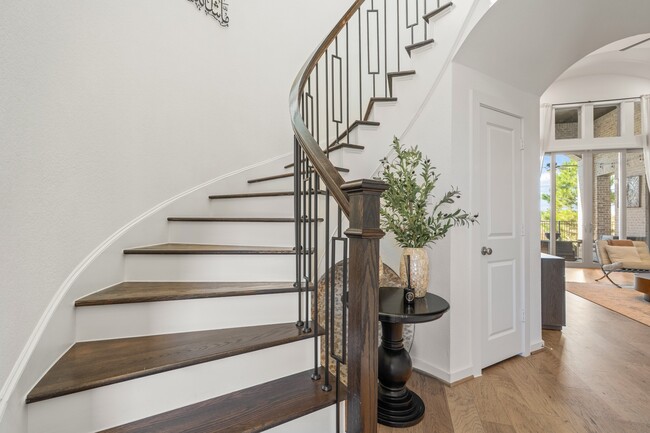 Building Photo - 7615 Blue Finch Ln