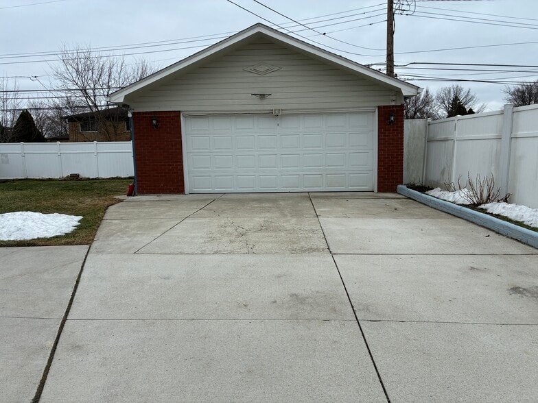 Building Photo - 2758 Pall Mall Dr