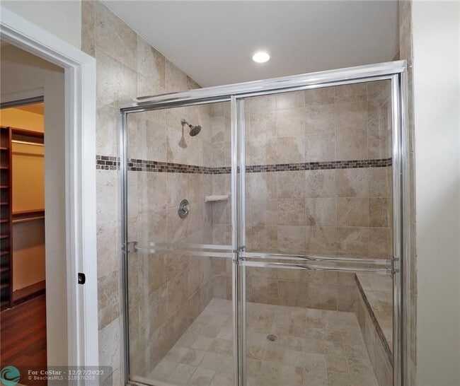 Building Photo - 10764 Lenox Rd