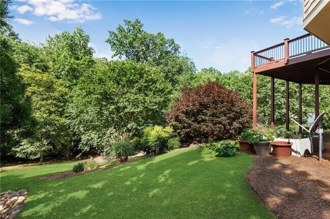 Building Photo - 5861 Yoshino Cherry Ln NE