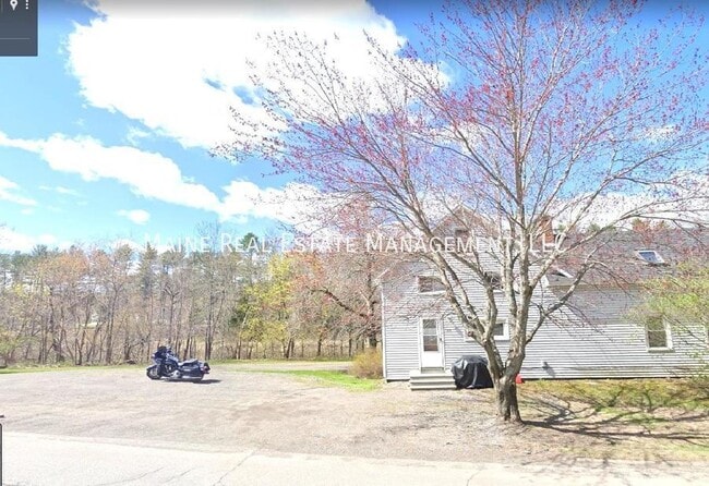 Building Photo - 35a Coldbrook Rd