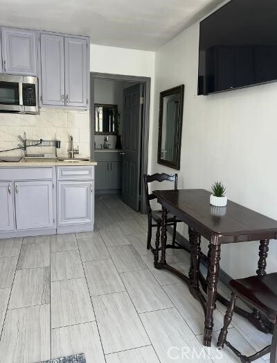 Building Photo - 1359 Glen Ave