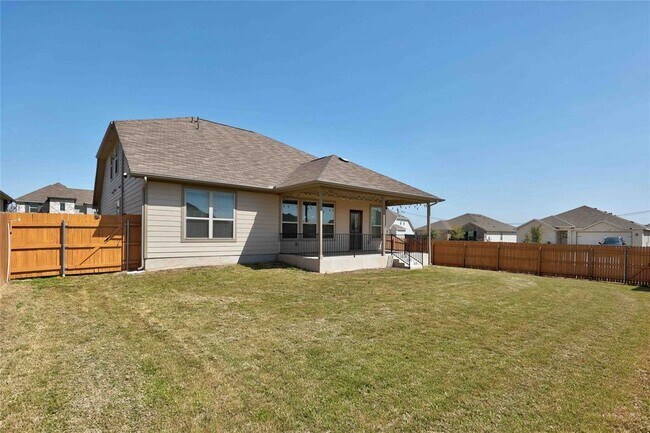 Building Photo - 1001 Otello Wy