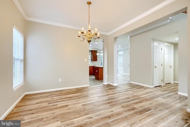 Building Photo - 7211 Lyndsey Way
