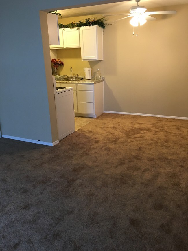 Dixmyth Hills 573579 W Martin Luther King Dr Cincinnati OH 45220