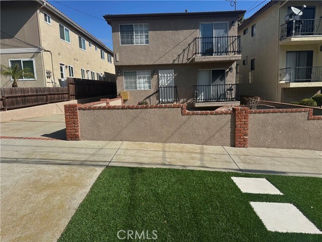 Primary Photo - 1284 W 24th St