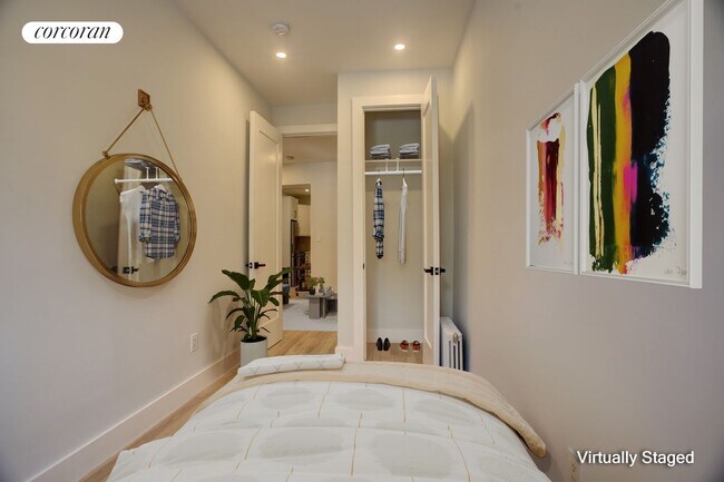 Building Photo - 206 W 96th St
