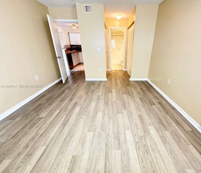 Building Photo - 1721 Village Blvd