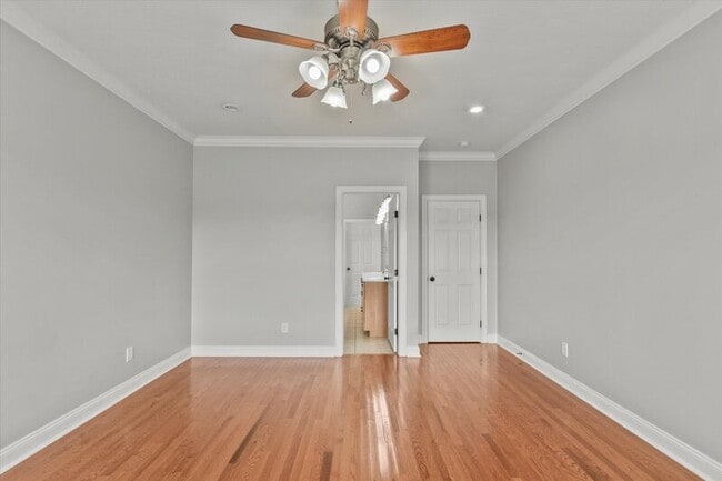 Building Photo - 25756 Iron Gate Dr