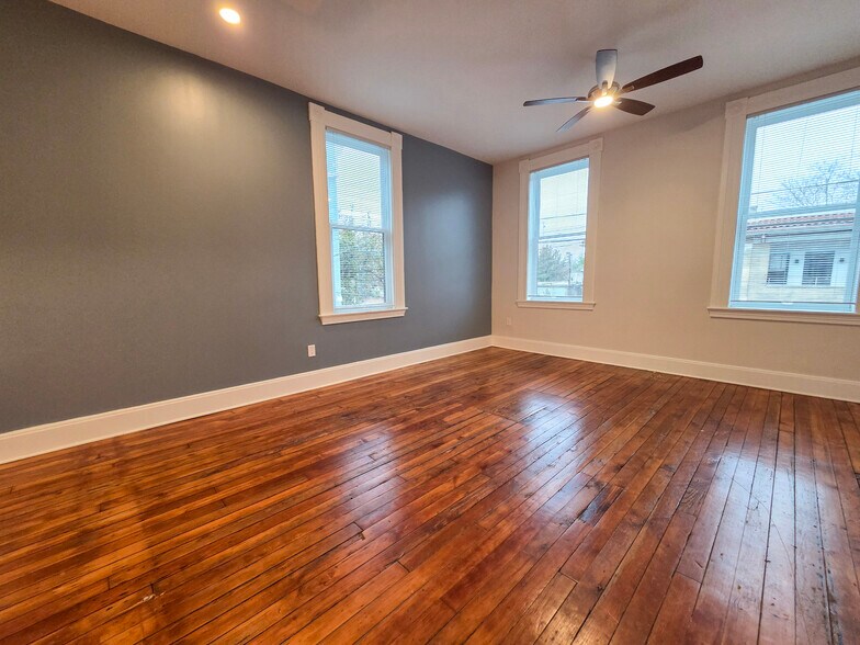 Building Photo - 3112 Warsaw Ave