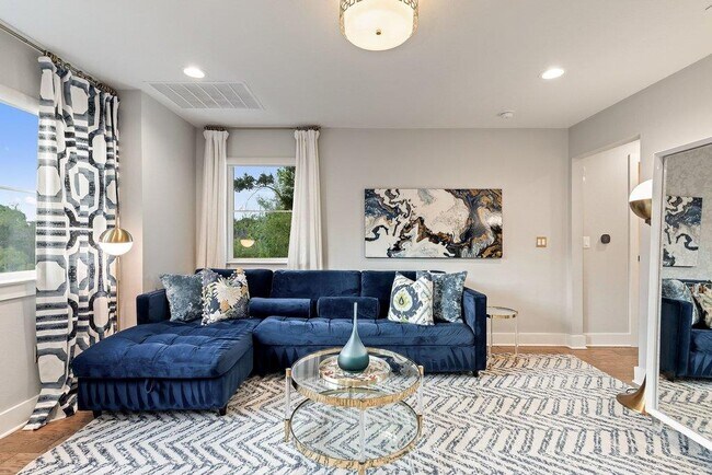Building Photo - 3018 Sunridge Dr