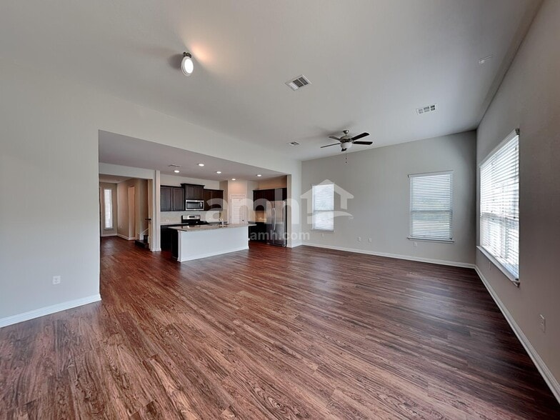 Building Photo - 5801 Kara Dr