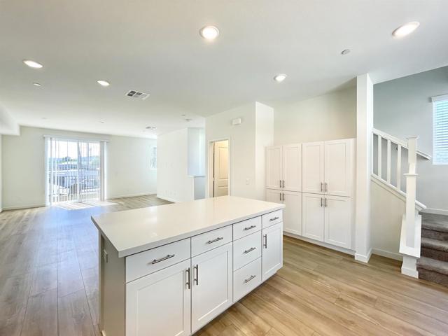 Building Photo - 9309 E Heaney Cir