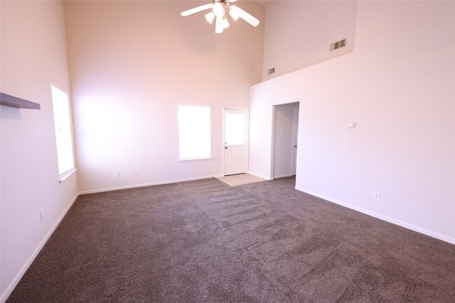 Building Photo - 1007 Harrisburg Ct