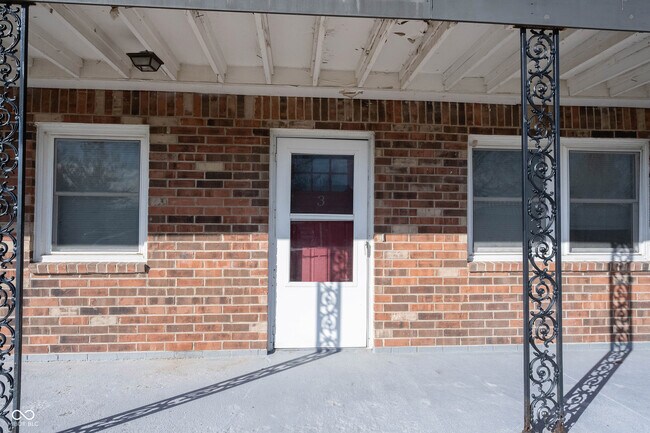 Building Photo - 140 Maple Park Dr