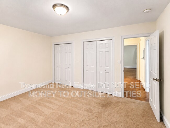 Building Photo - 342 Devane St