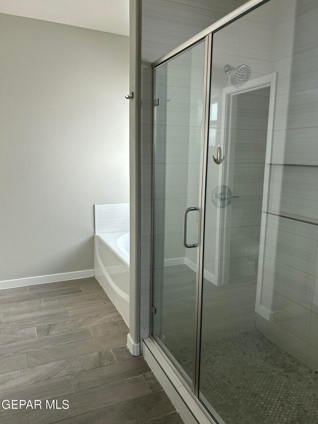 Building Photo - 10608 Hidden Palm Pl