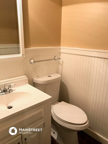 Building Photo - 908 Saybrook Cir NW