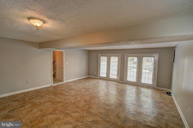 Building Photo - 311 Beech St