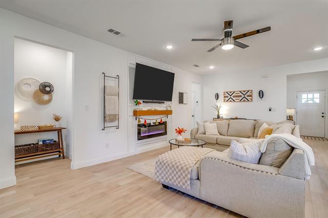 Building Photo - 2217 Forest Hill Ln