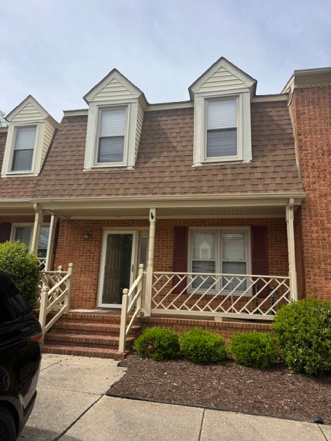 Building Photo - 4 Riverview Ct