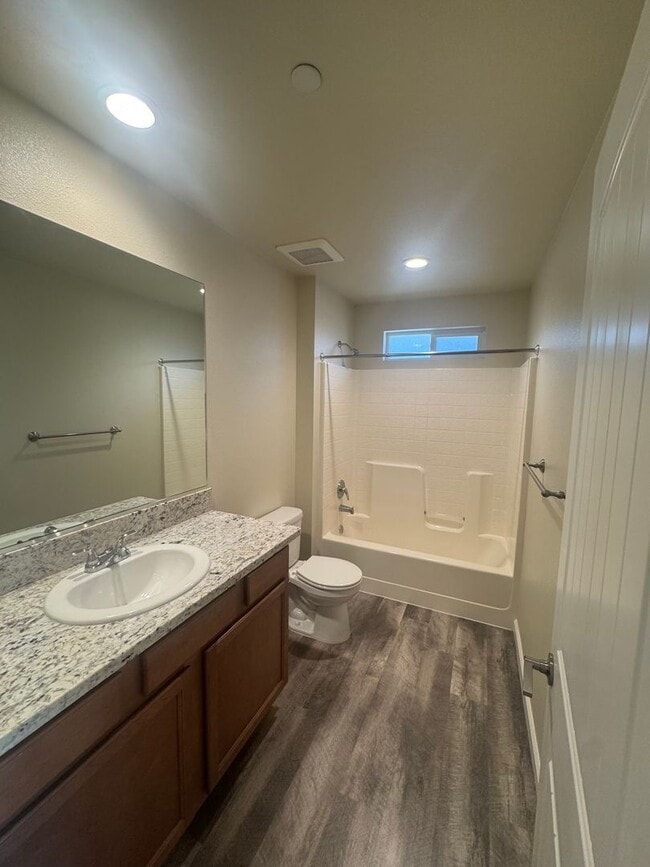 Building Photo - 842 Mission De Oro Dr