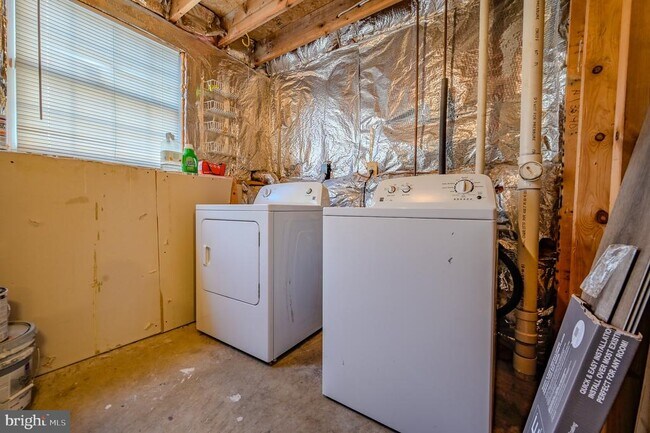 Building Photo - 12921 Freestone Ct