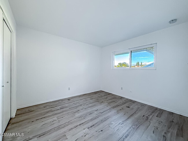 Building Photo - 4150 Lake Harbor Ln