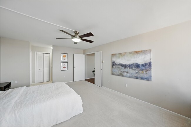 Building Photo - 1508 Harmon Cove Tower