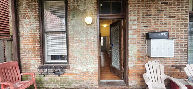 Building Photo - 2415 S 10th St